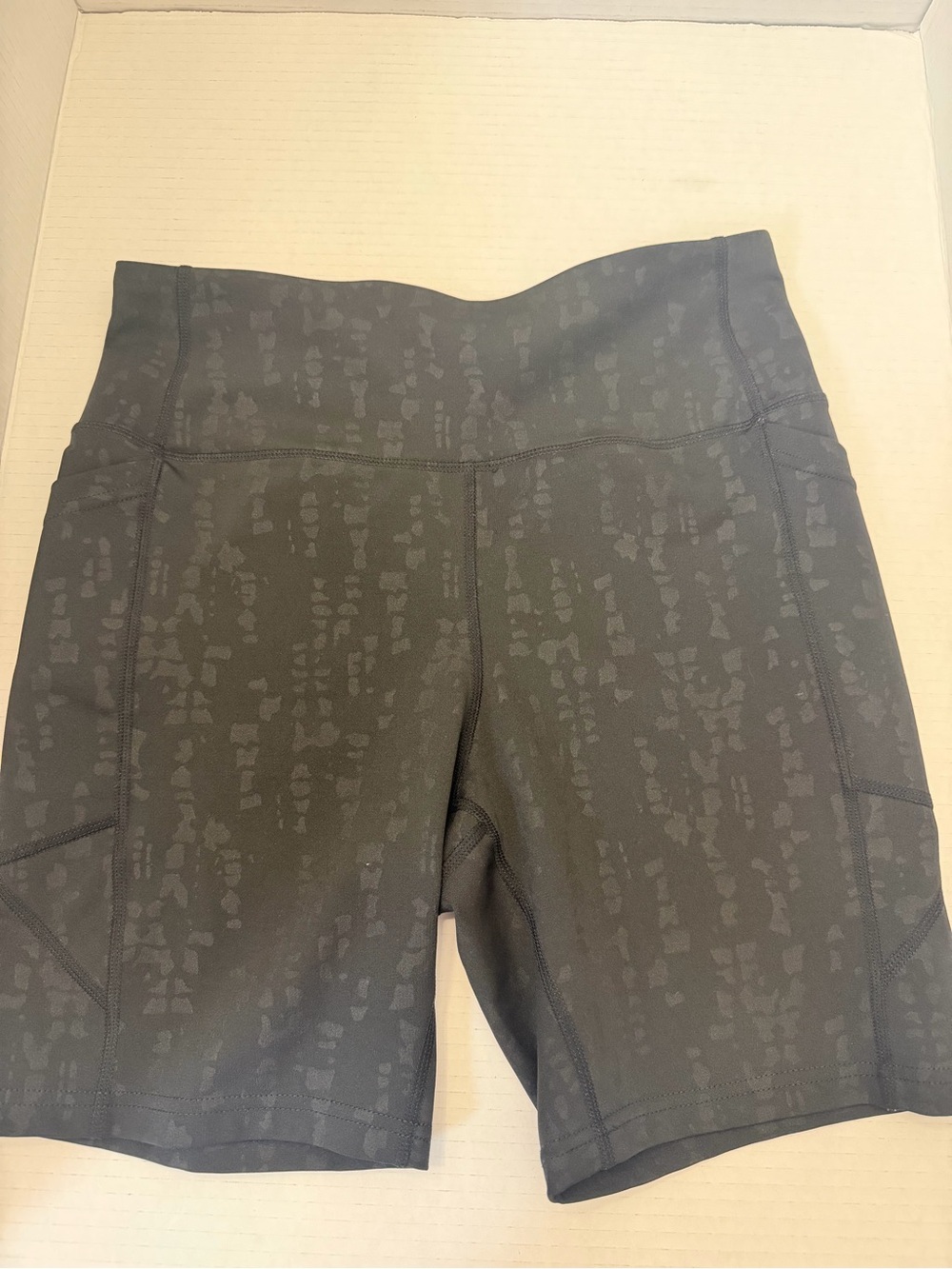 BSP Better Sports Performance Sz L Athletic Biker Shorts Black Patterned